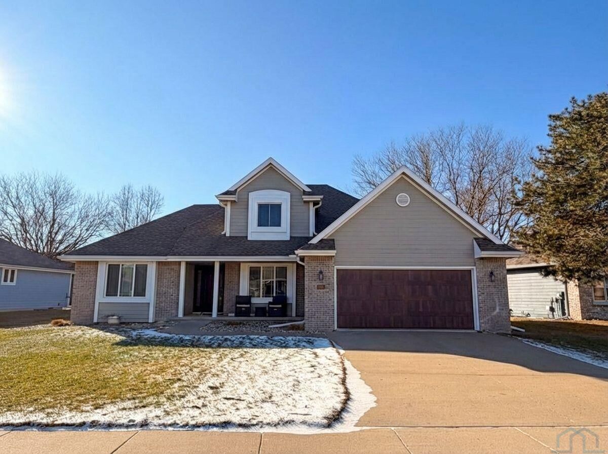 Property Photo: 186 Levee Trail SD 57049