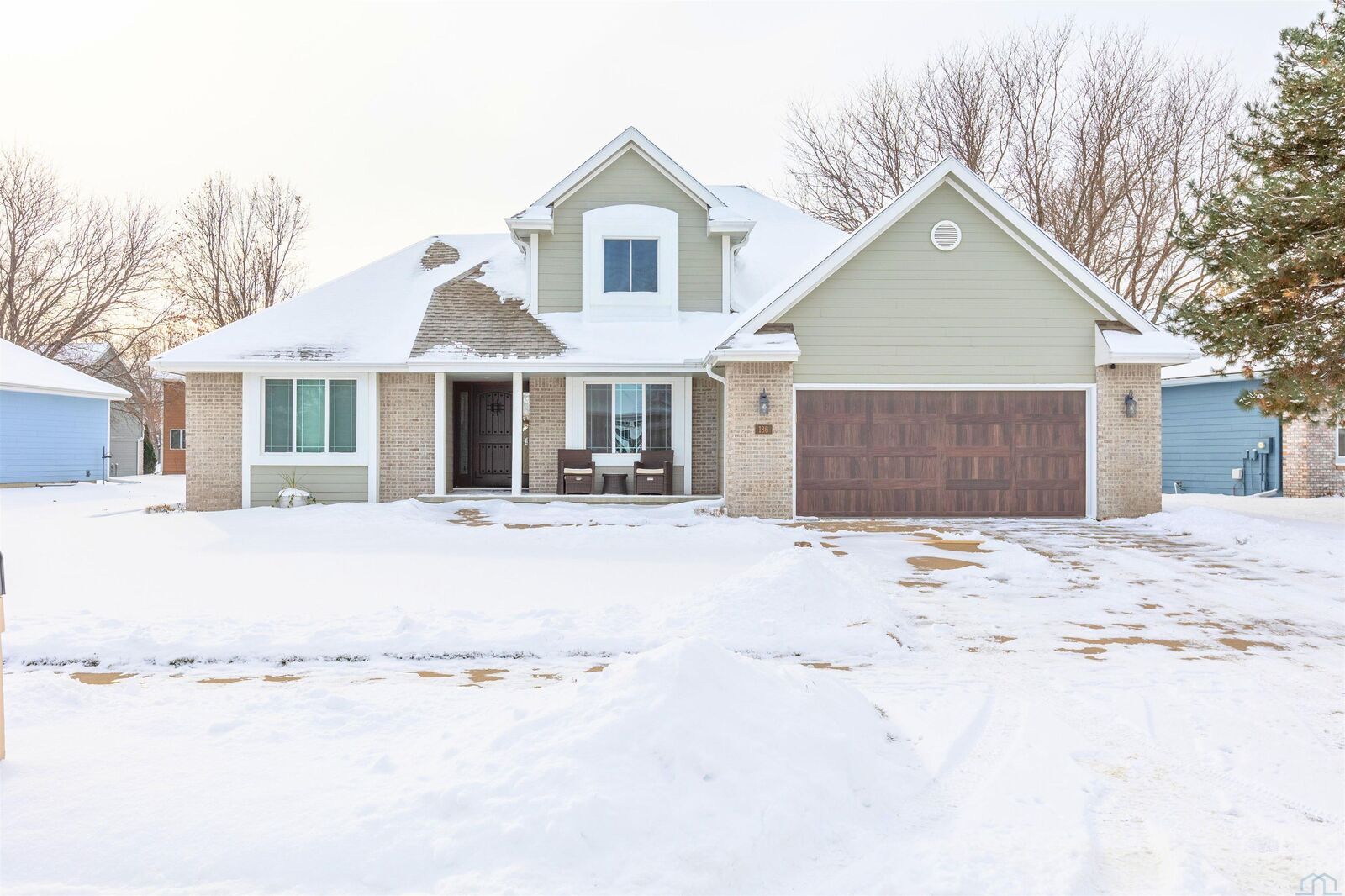 Property Photo: 186 Levee Trail SD 57049