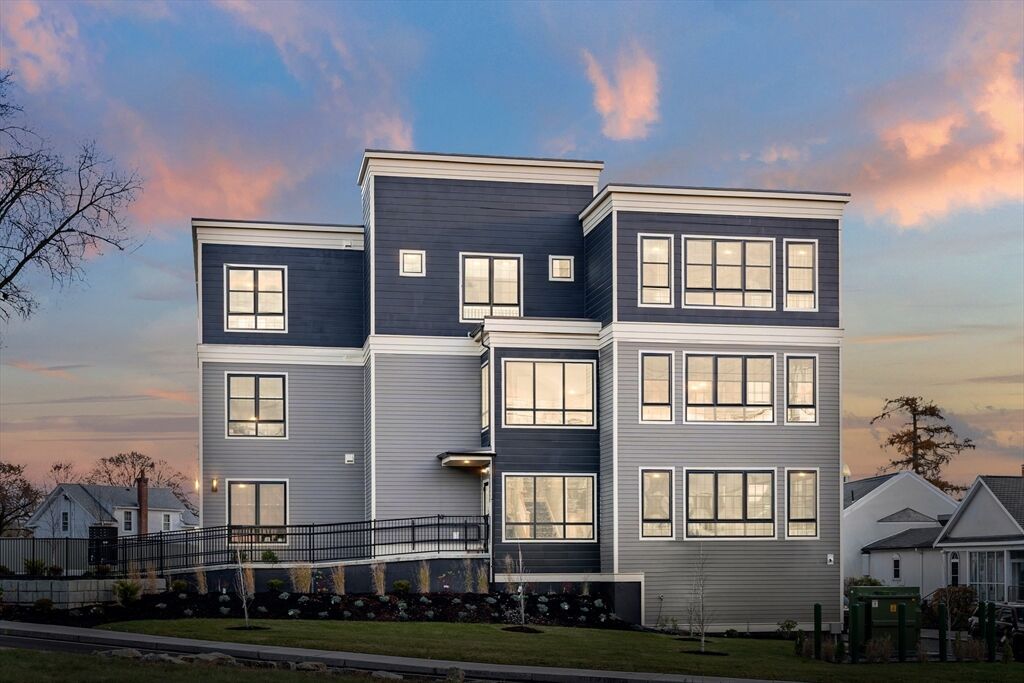 Property Photo:  272 Lincoln St 301  MA 01752 