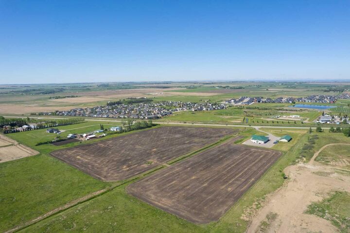 Property Photo: 1001A Highway 2A AB T0M 0N0