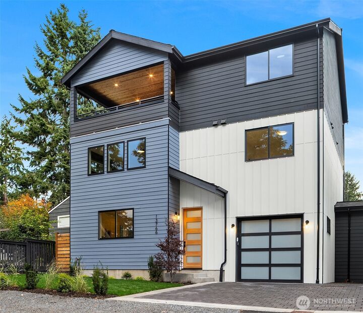 Property Photo:  13766  22nd Avenue NE  WA 98125 