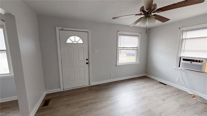 Property Photo:  645 Surry St  VA 23707 