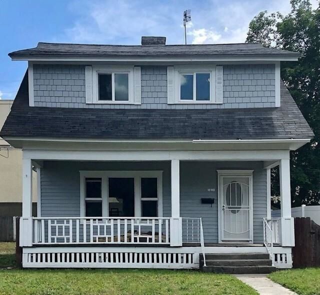 Property Photo: 1611 W York Ave WA 99205