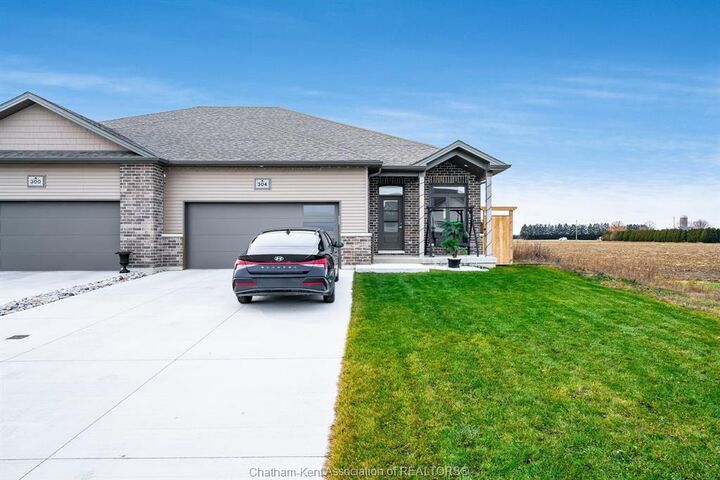 304 Horizon Lane  Chatham ON N7L 0G6 photo