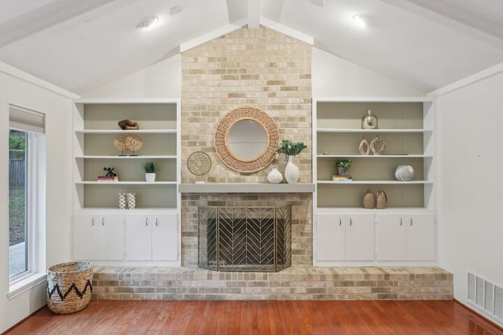Property Photo:  2505 Comburg Castle Way  TX 78748 