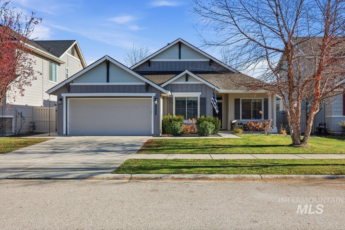 Property Photo:  9302 S Updale Ave  ID 83634-5423 