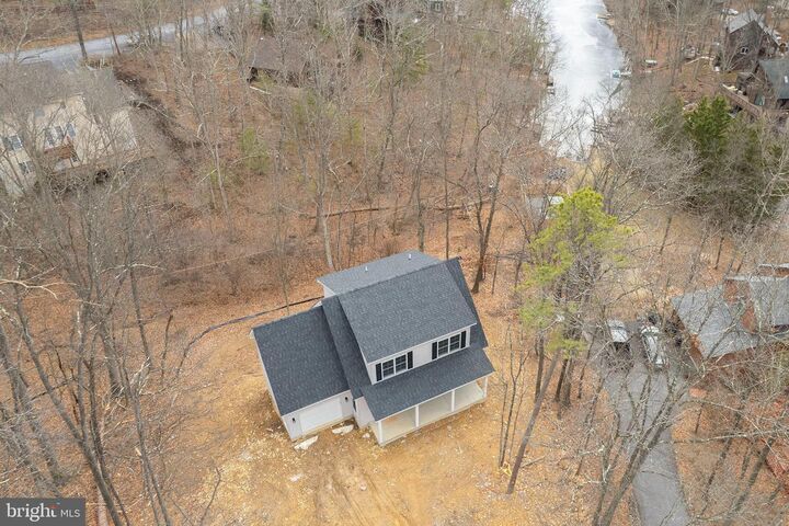 Property Photo:  109 Sycamore Place  VA 22625 
