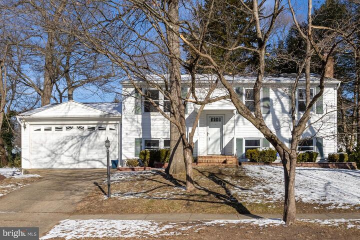 Property Photo:  296 Berkeley Drive  MD 21146 