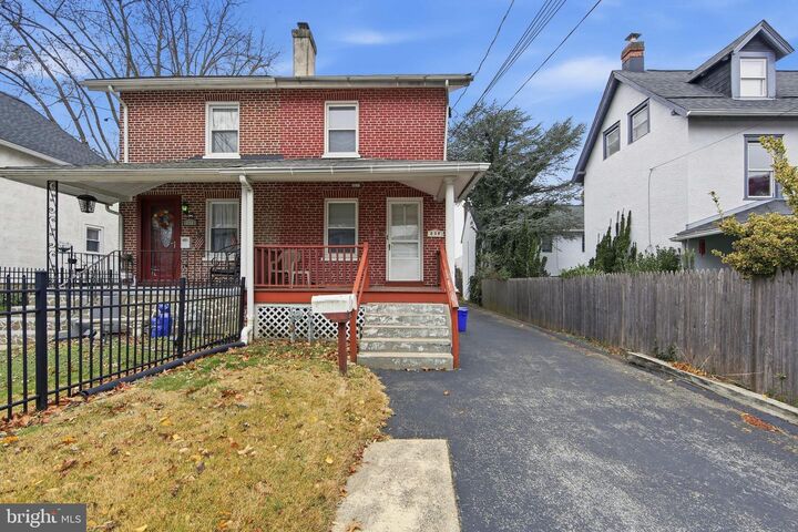 238 Highland Avenue  Wayne PA 19087 photo