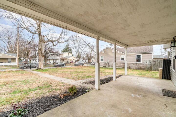 Property Photo: 1117 Hunt Avenue OH 45013