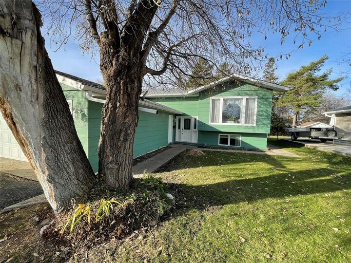 Property Photo: 1652 8th Street MB R7A 4A1