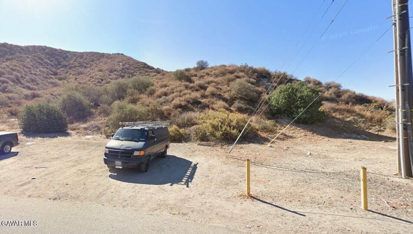 Property Photo: 17930 Scherzinger Lane CA 91387