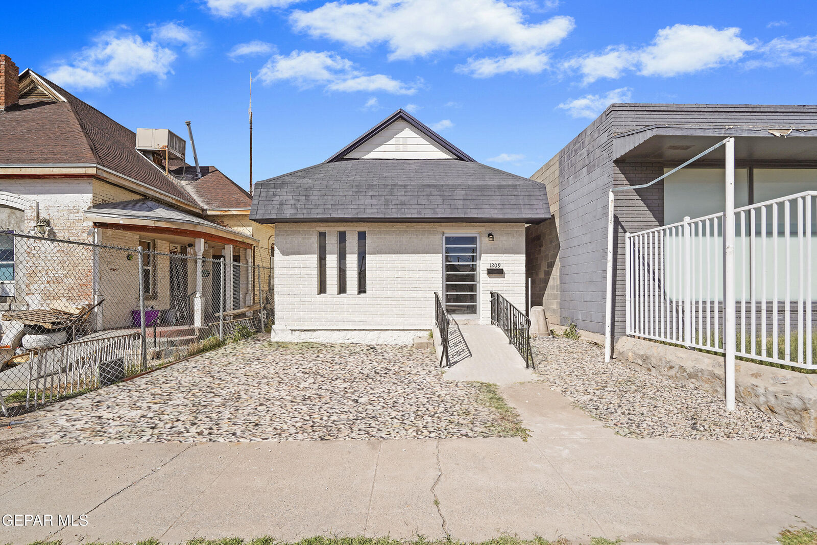 Property Photo:  1209 Wyoming Avenue  TX 79902 