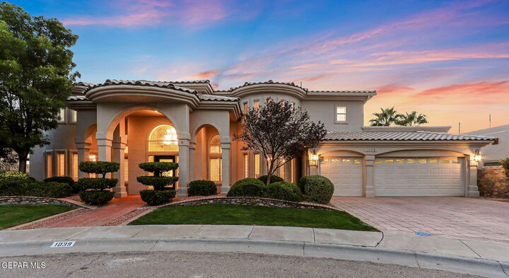 Property Photo: 1039 Calle Flor Place TX 79912