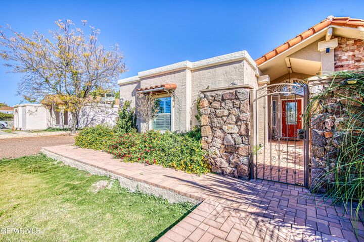 Property Photo:  5628 Costa Blanca Place  TX 79932 