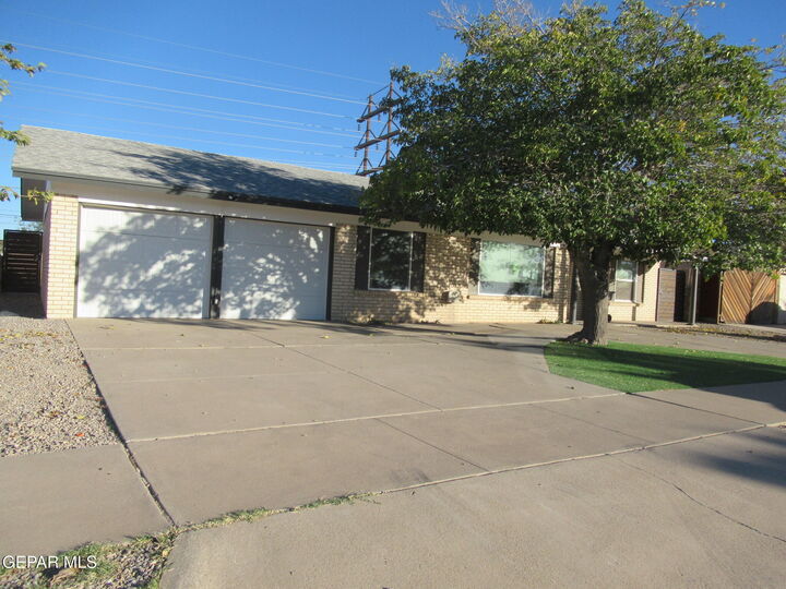 Property Photo: 1308 Backus Street TX 79925