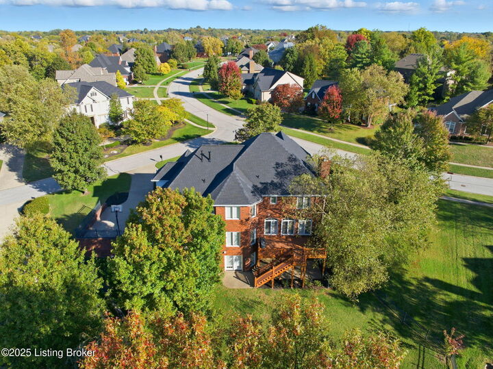 Property Photo:  3201 Hillcreek Ct  KY 40059 