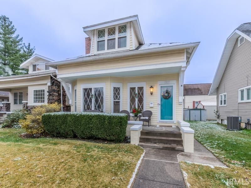 Property Photo: 1307 Lincoln Avenue IN 47714