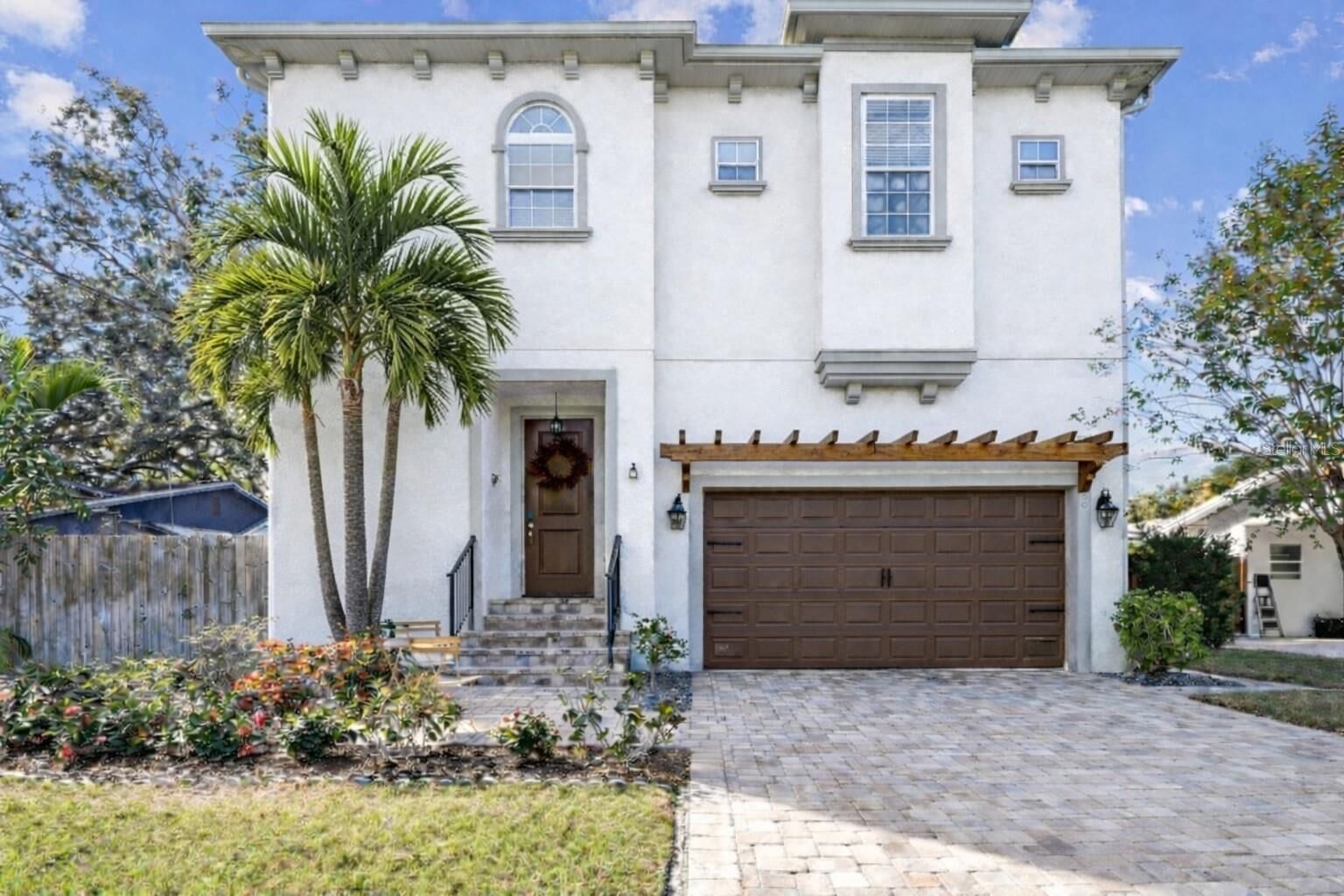 Property Photo: 2808 W Pearl Avenue FL 33611