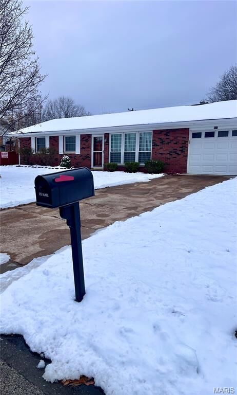 Property Photo: 108 Meckfessel Drive IL 62208