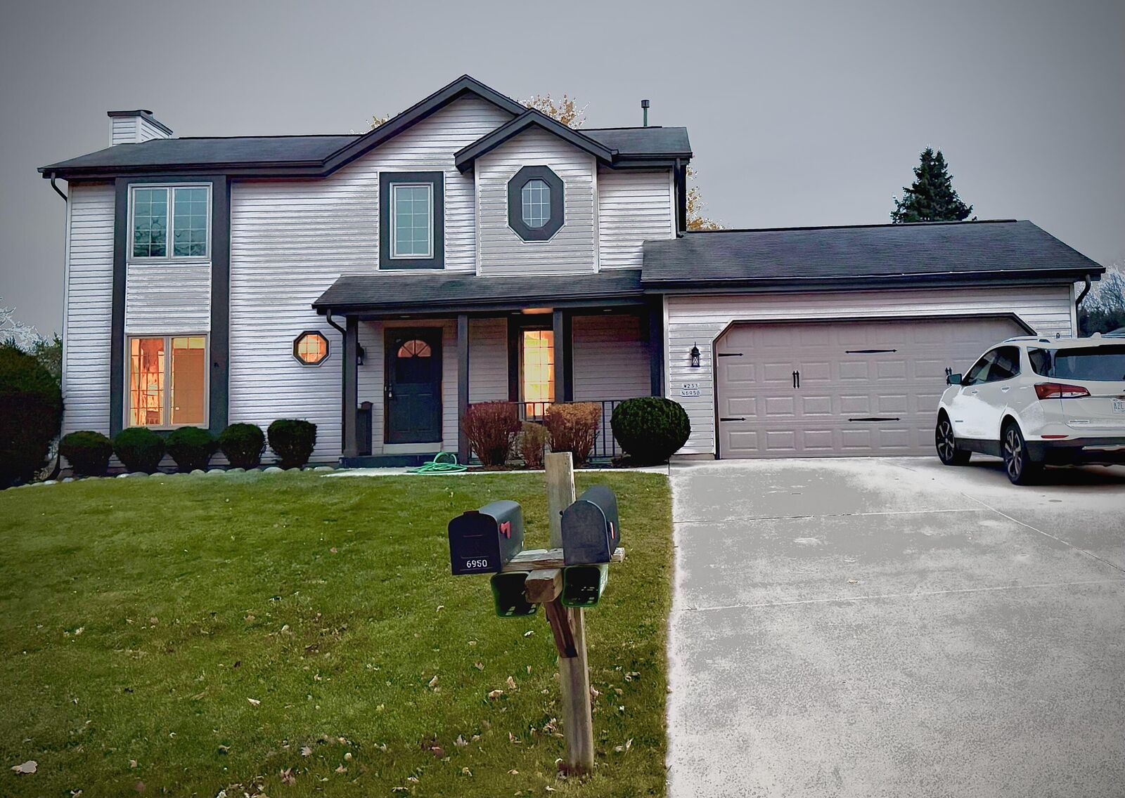 Property Photo:  W233n6950 Salem Dr  WI 53089 