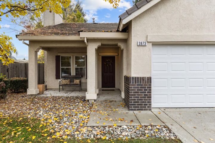 Property Photo:  3873 Chimney Rock Way  CA 95834 