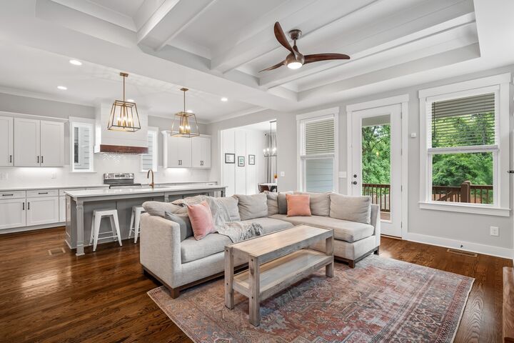 Property Photo: 1912B Hutton Dr TN 37210