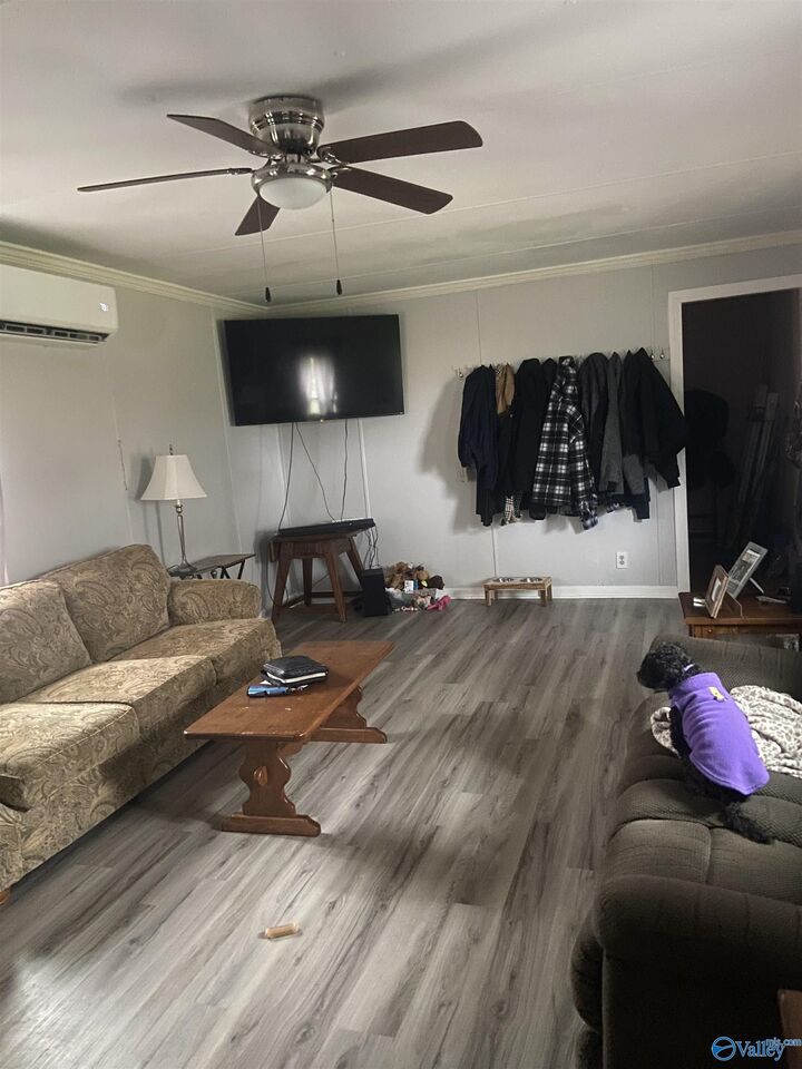 Property Photo:  25 County Road 120  AL 35650 