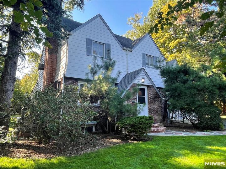 Property Photo: 1 Grange Court NJ 07666