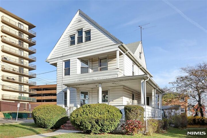 Property Photo:  280 Central Avenue  NJ 07601 