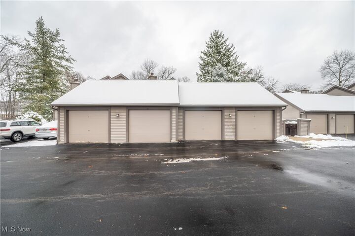 Property Photo:  1173 Red Tail Hawk Court 5  OH 44512 