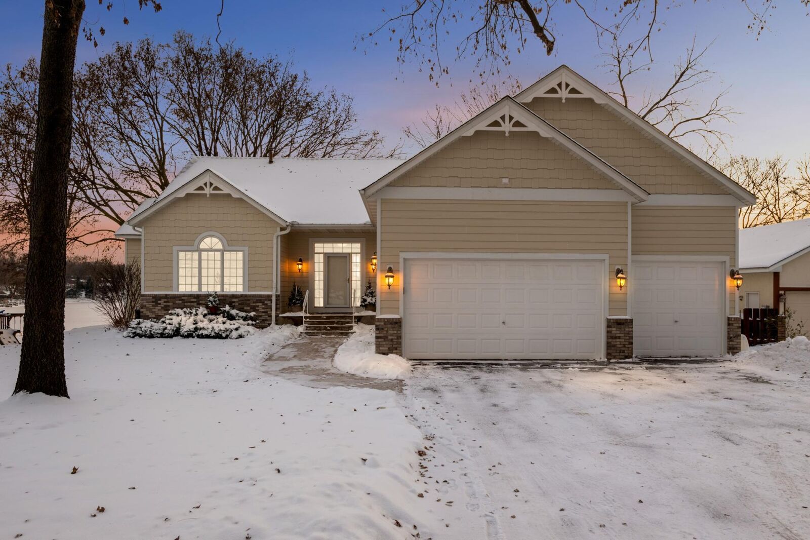 Property Photo:  3133 Spring Lake Road SW  MN 55372 