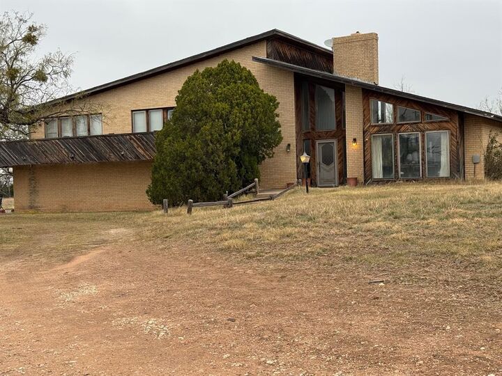 Property Photo: 1490 Beltway S TX 79602