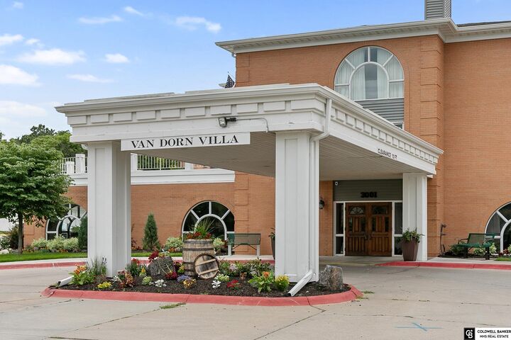 Property Photo: 3001 S 51st Street Court 313 NE 68505