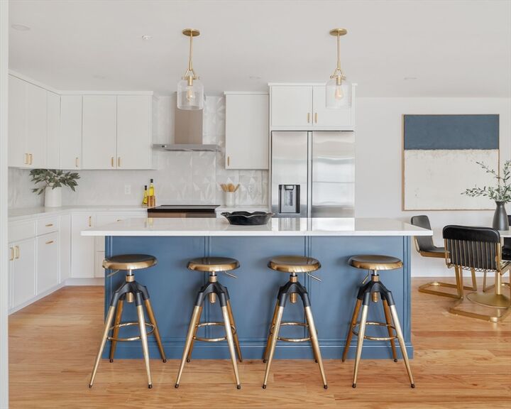 Property Photo:  655 Saratoga Street 201  MA 02128 