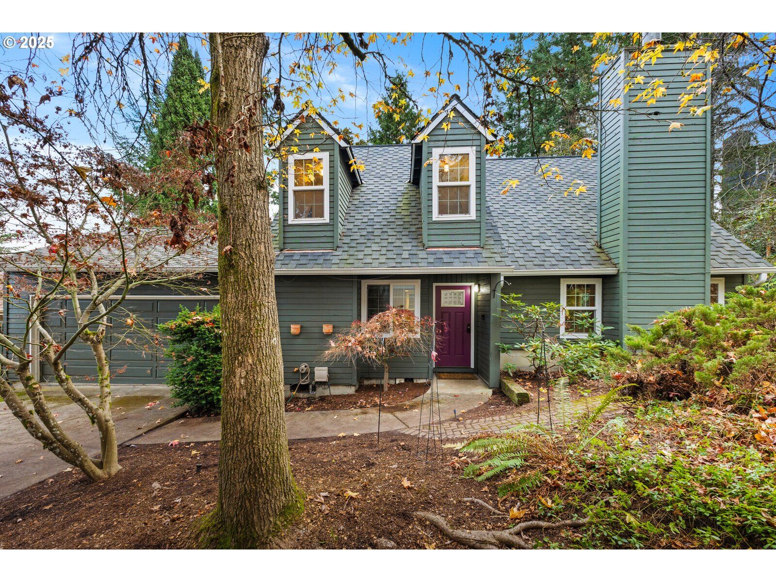 Property Photo: 21 Oriole Ln OR 97035