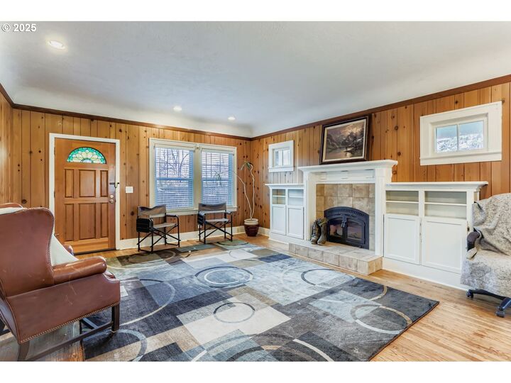 Property Photo: 9310 SE Linwood Ave OR 97222