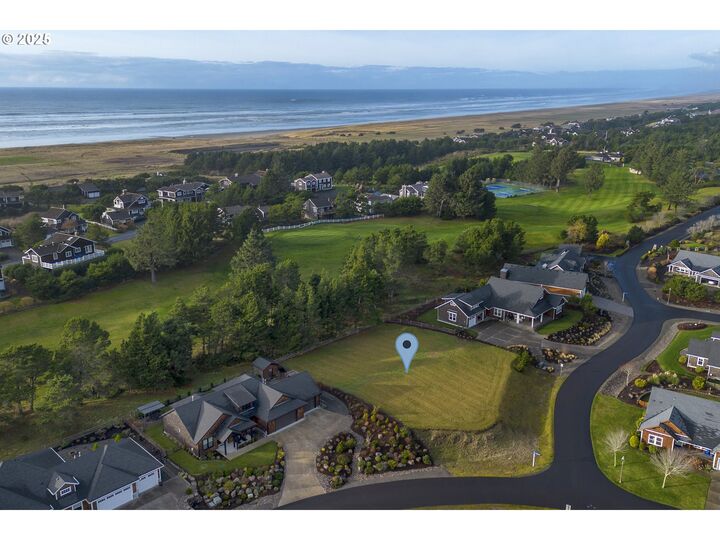 Property Photo:  5298 Sheridan Dr  OR 97138 