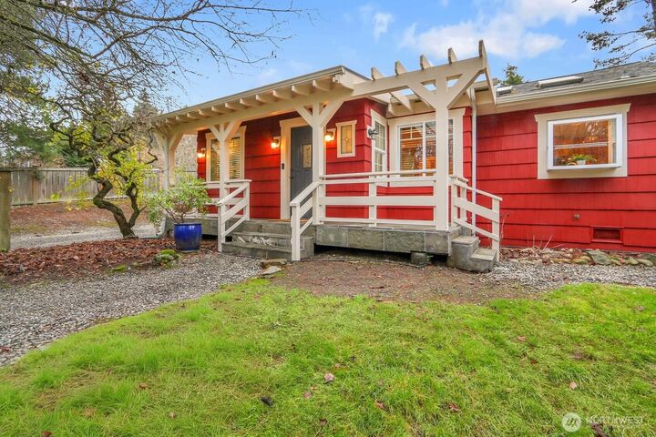 16305  27th Avenue NE  Shoreline WA 98155 photo