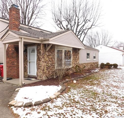 Property Photo: 21367 Wendell Street MI 48036