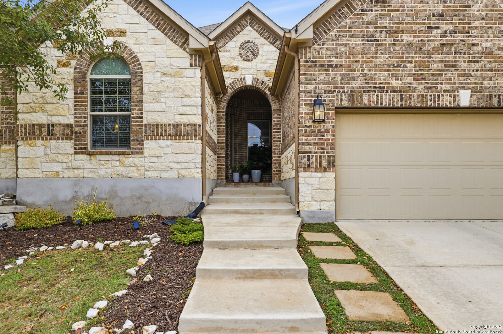 Property Photo: 3903 Firebush TX 78261