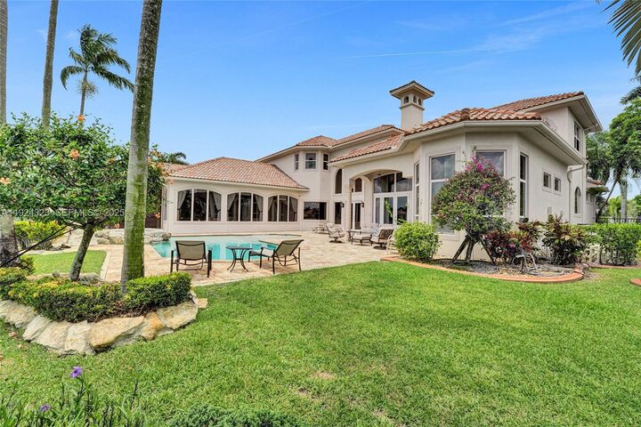 Property Photo:  3308 Islewood Ave  FL 33332 