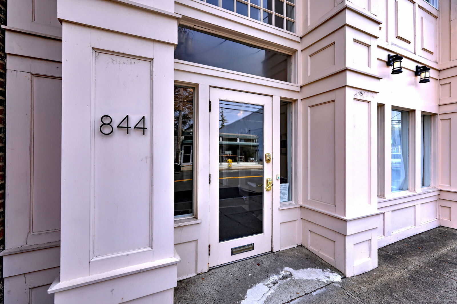 Property Photo:  844 Grand Avenue 2  CT 06511 