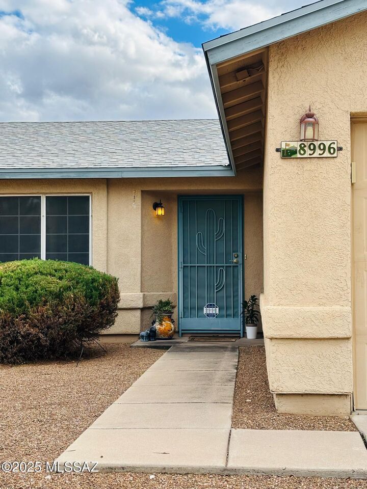 Property Photo:  8996 E Pomegranate Street  AZ 85730 