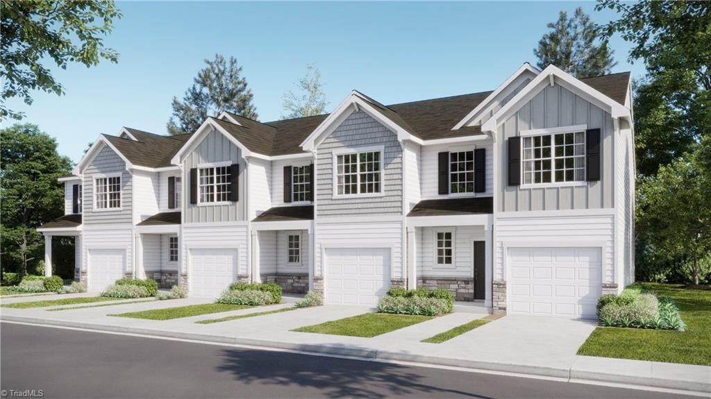 Property Photo:  1866 Pheasant Trace Circle  NC 27284 