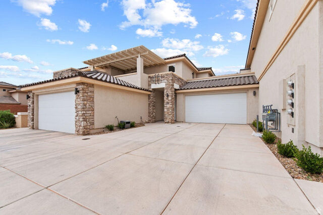 Property Photo:  140 W Center St 20  UT 84738 