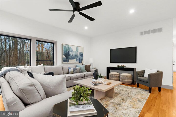 Property Photo:  8 Chipmunk Lane  PA 19063 