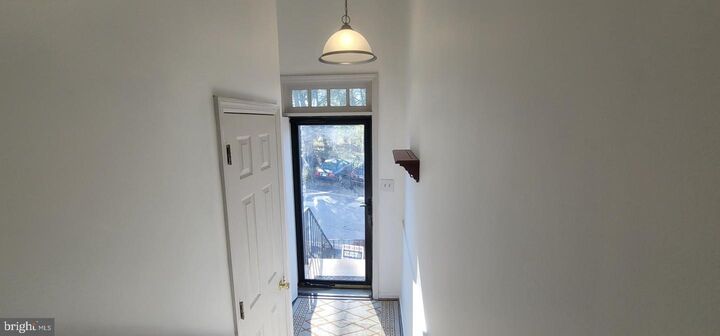 Property Photo: 10 Woodfield Drive DE 19703