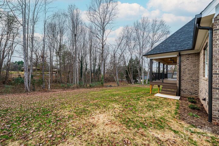 Property Photo:  1328 33rd Avenue Drive NE  NC 28601 