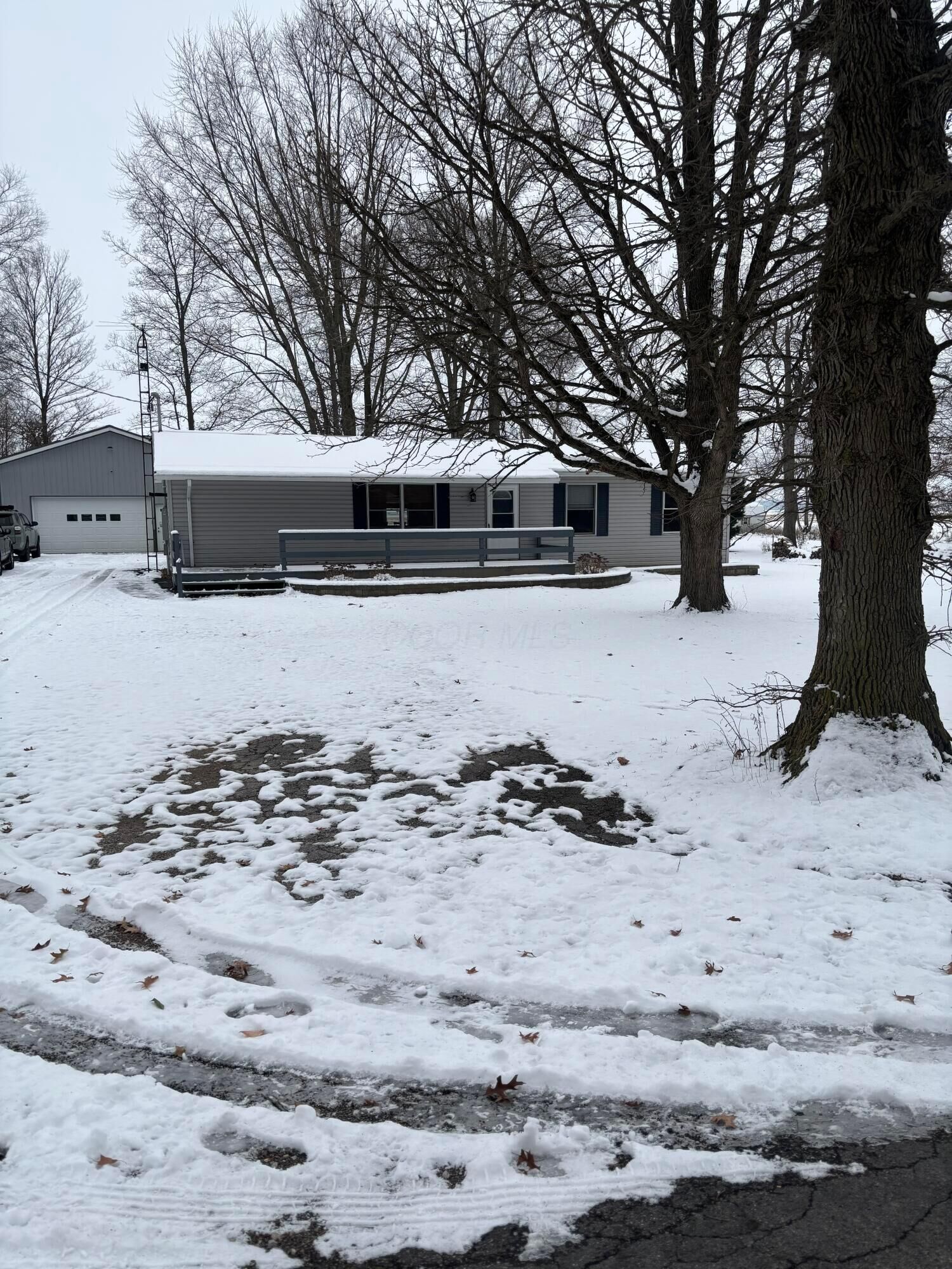 Property Photo: 1826 County Road 67 OH 43320